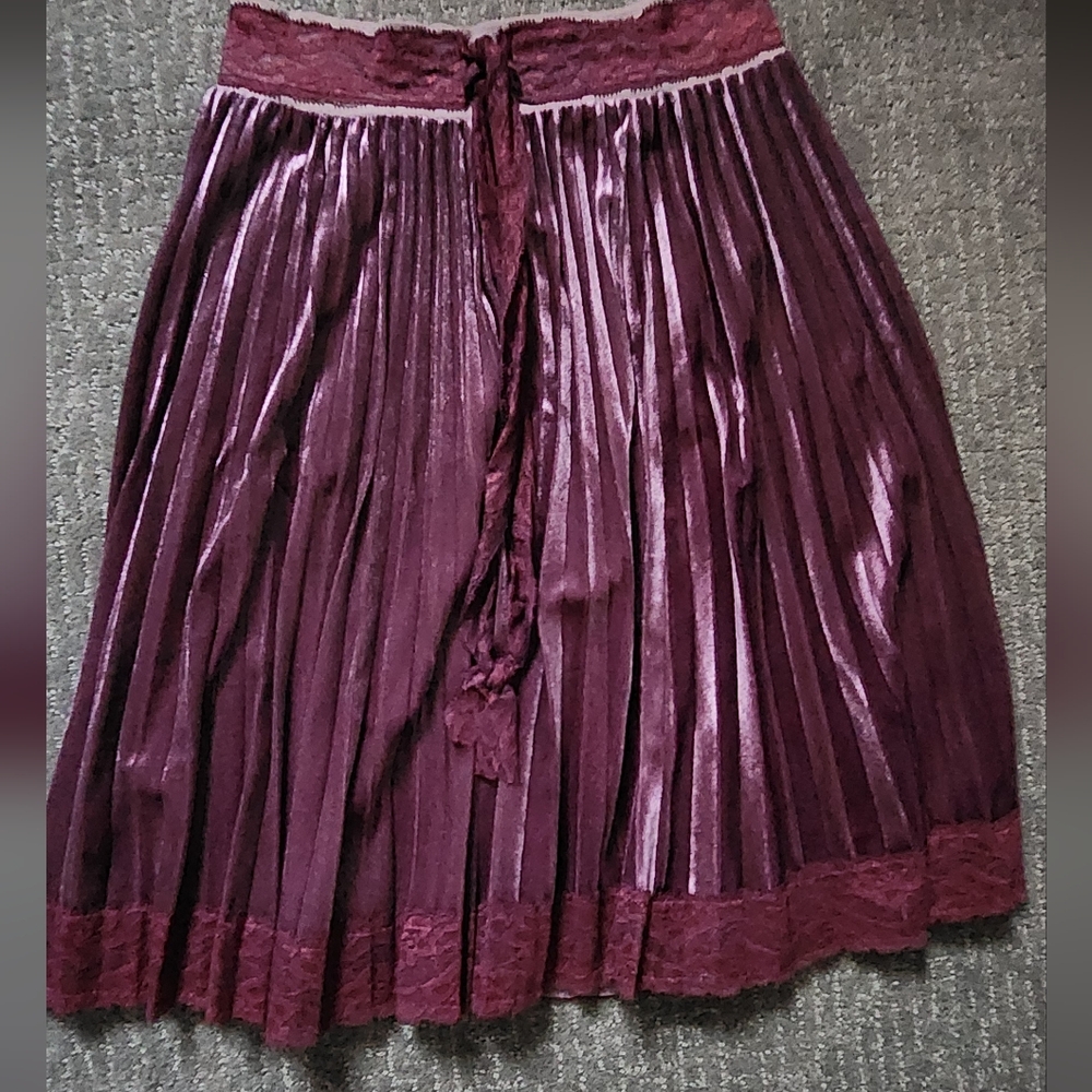 Elegant Purple Pleated Skirt